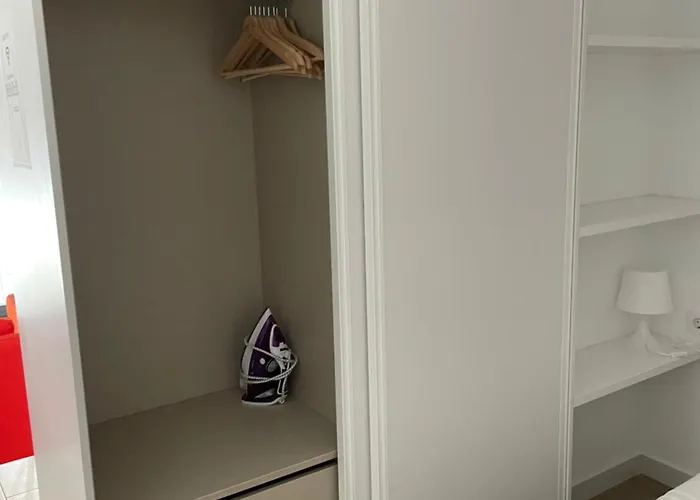 Apartamentos Hiedra y Tapinería Mercado Central